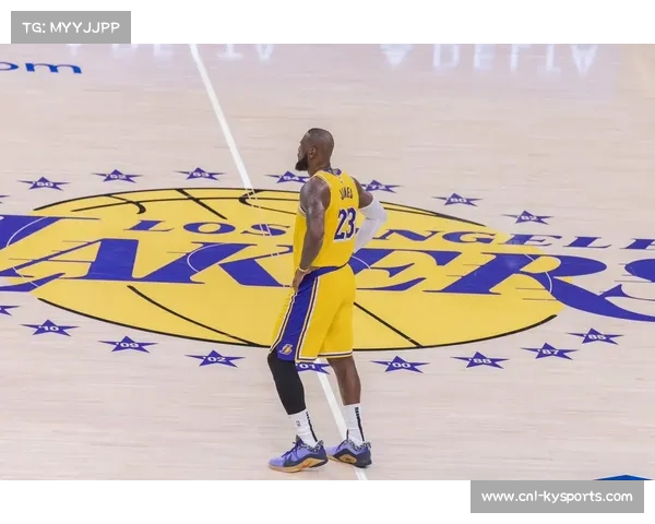 41岁詹姆斯因伤持续缺阵，湖人老将康复进展受关注